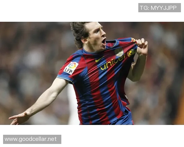 新一代足球明星帅气照片大赏展现青春活力与运动魅力