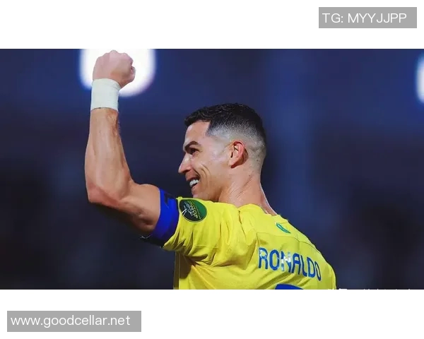 足球巨星C罗高清图集展现他的风采与激情瞬间